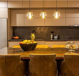 5 bedroom villa with pool near Crikvenica, sleeps 10